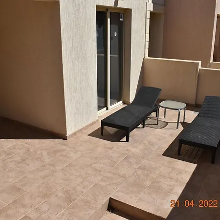 Royal Seacrest Self Catering Apartament *