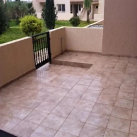 Royal Seacrest Self Catering Apartament Pafos